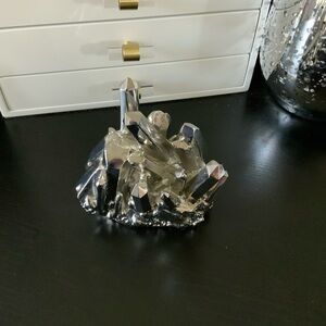 Kendra Scott metal crystal ring holder